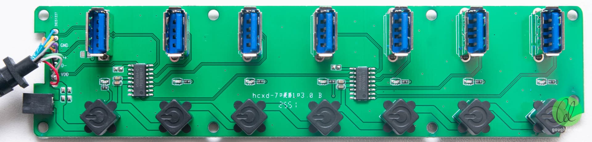 Teardown: That Cheap 7-Port USB 3.0 Hub Is Actually USB 2.0 — and Dangerous